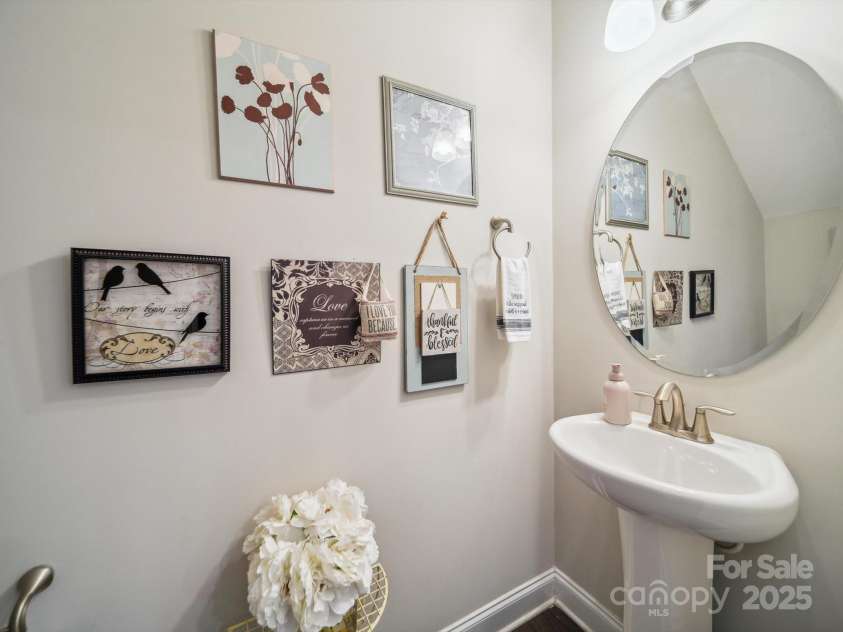 9428 Carneros Creek Road, Charlotte, NC 28214.  MLS# CAR4272319, YatesRealty ID 20918. 