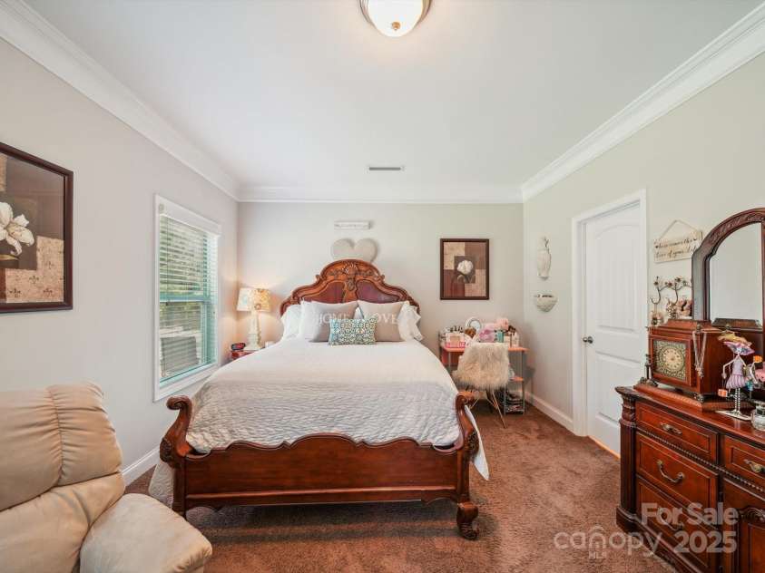 9428 Carneros Creek Road, Charlotte, NC 28214.  MLS# CAR4272319, YatesRealty ID 20918. 