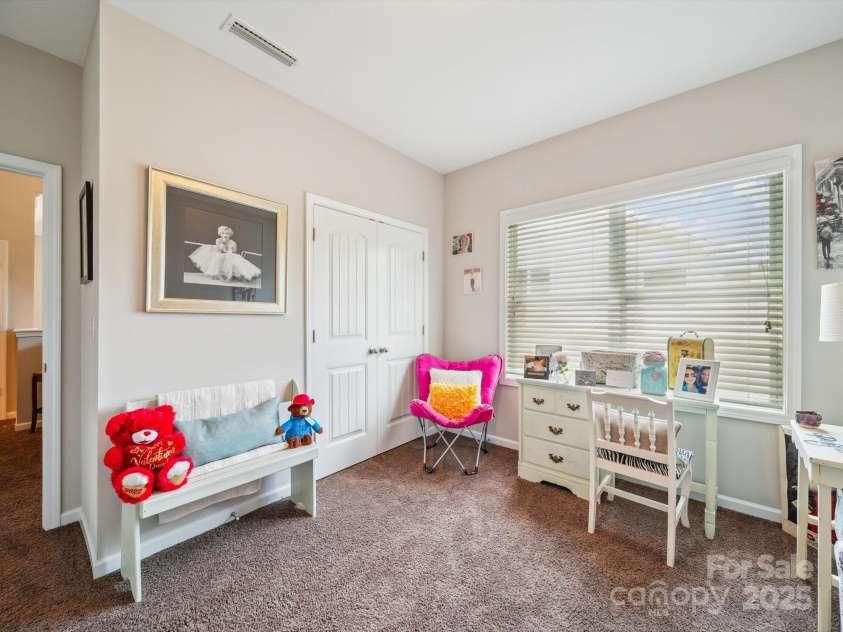 9428 Carneros Creek Road, Charlotte, NC 28214.  MLS# CAR4272319, YatesRealty ID 20918. 