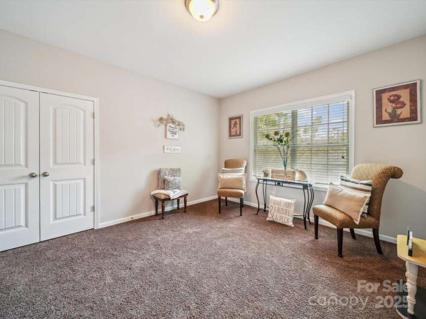 9428 Carneros Creek Road, Charlotte, NC 28214.  MLS# CAR4272319, YatesRealty ID 20918. 