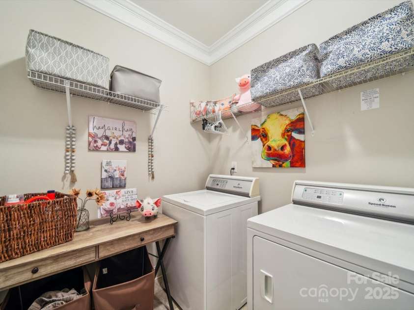 9428 Carneros Creek Road, Charlotte, NC 28214.  MLS# CAR4272319, YatesRealty ID 20918. 