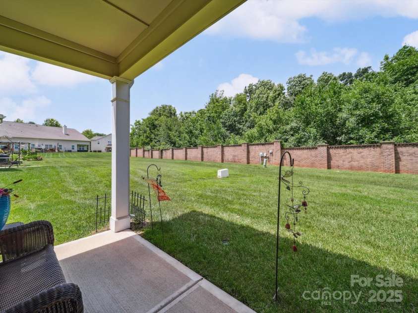 9428 Carneros Creek Road, Charlotte, NC 28214.  MLS# CAR4272319, YatesRealty ID 20918. 