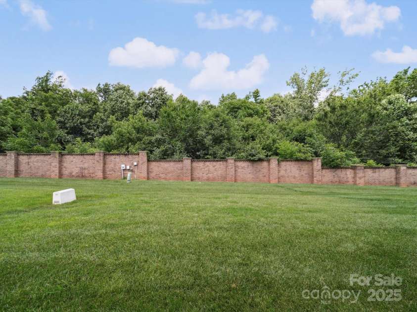 9428 Carneros Creek Road, Charlotte, NC 28214.  MLS# CAR4272319, YatesRealty ID 20918. 