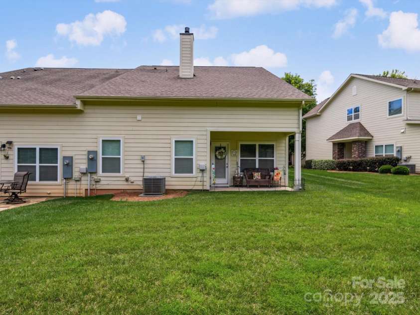 9428 Carneros Creek Road, Charlotte, NC 28214.  MLS# CAR4272319, YatesRealty ID 20918. 