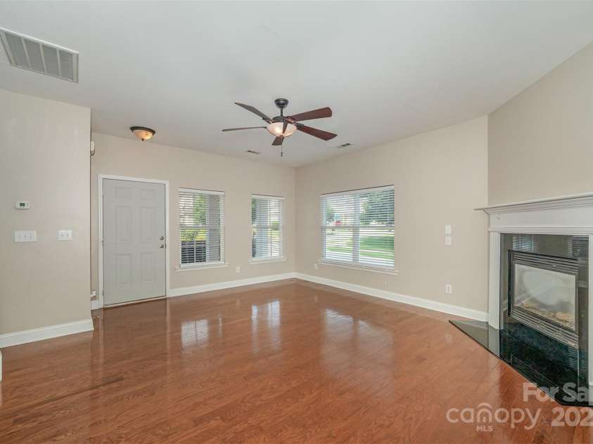 124 Glade Valley Avenue, Mooresville, NC 28117.  MLS# CAR4271579, YatesRealty ID 20919. 