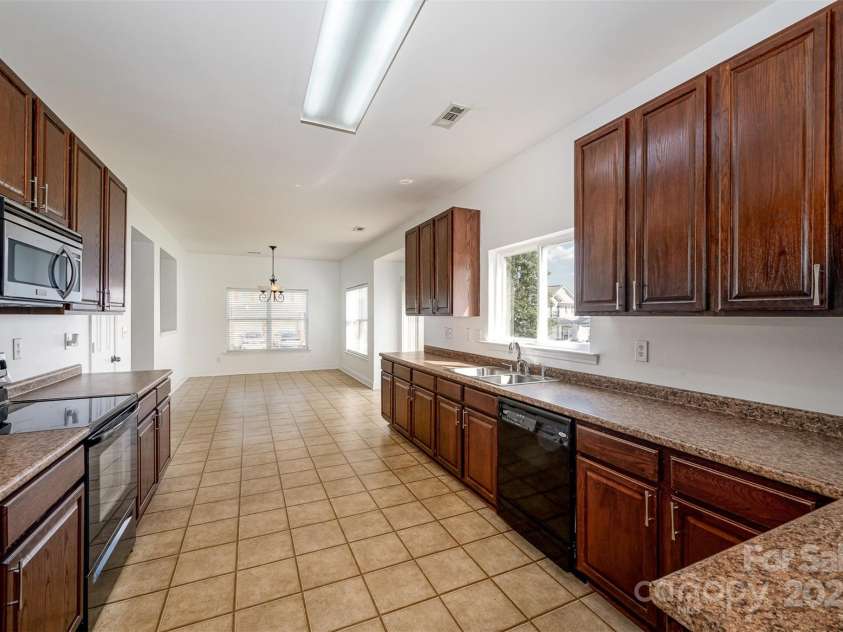 124 Glade Valley Avenue, Mooresville, NC 28117.  MLS# CAR4271579, YatesRealty ID 20919. 