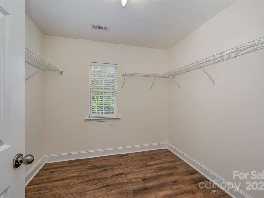 124 Glade Valley Avenue, Mooresville, NC 28117.  MLS# CAR4271579, YatesRealty ID 20919. 