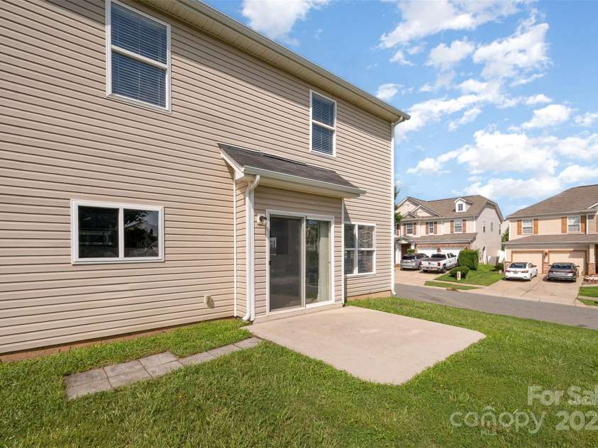 124 Glade Valley Avenue, Mooresville, NC 28117.  MLS# CAR4271579, YatesRealty ID 20919. 