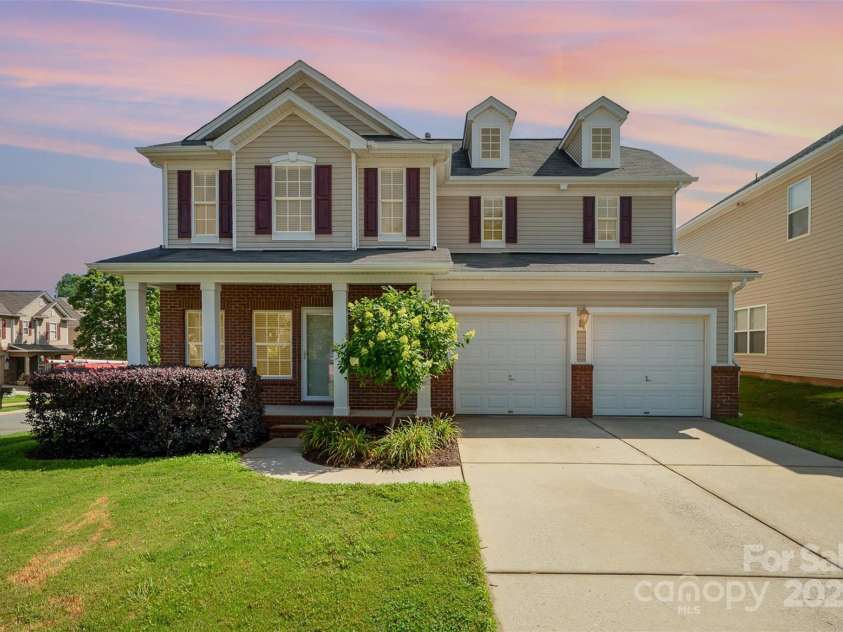 124 Glade Valley Avenue, Mooresville, NC 28117.  MLS# CAR4271579, YatesRealty ID 20919. 