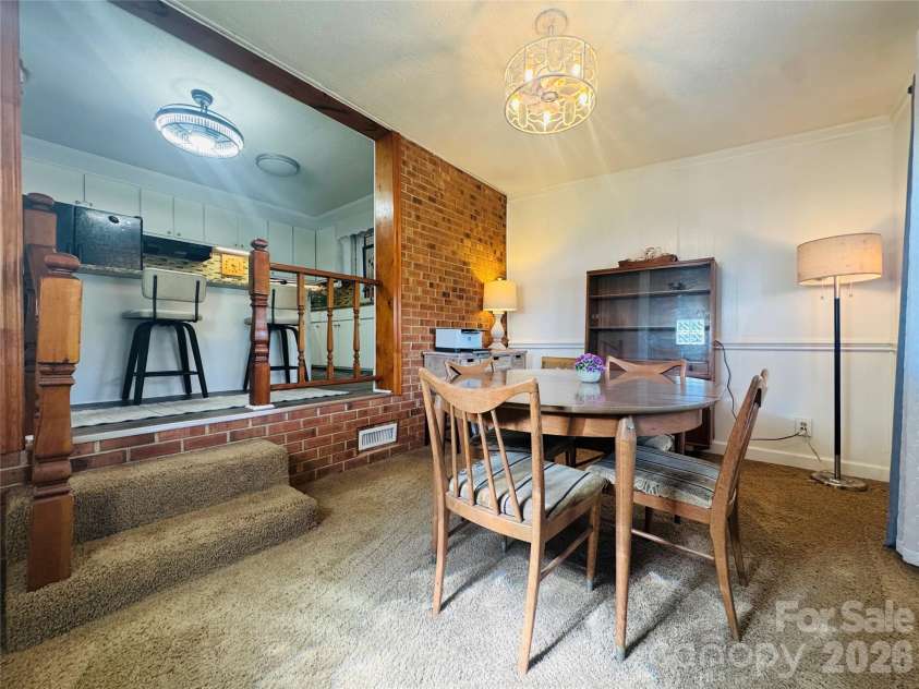 711 Simerson Road, Lexington, NC 27295.  MLS# CAR4366696, YatesRealty ID 20919. 