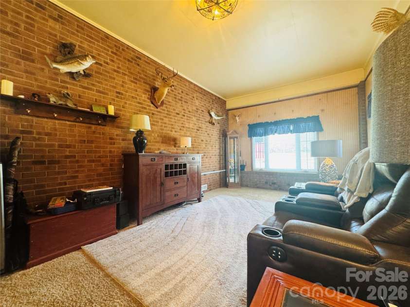 711 Simerson Road, Lexington, NC 27295.  MLS# CAR4366696, YatesRealty ID 20919. 