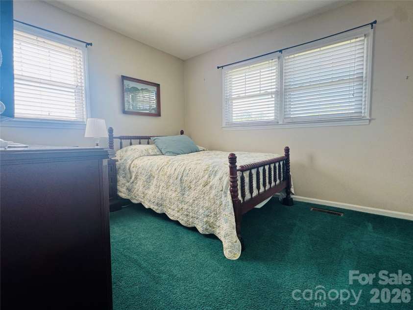 711 Simerson Road, Lexington, NC 27295.  MLS# CAR4366696, YatesRealty ID 20919. 