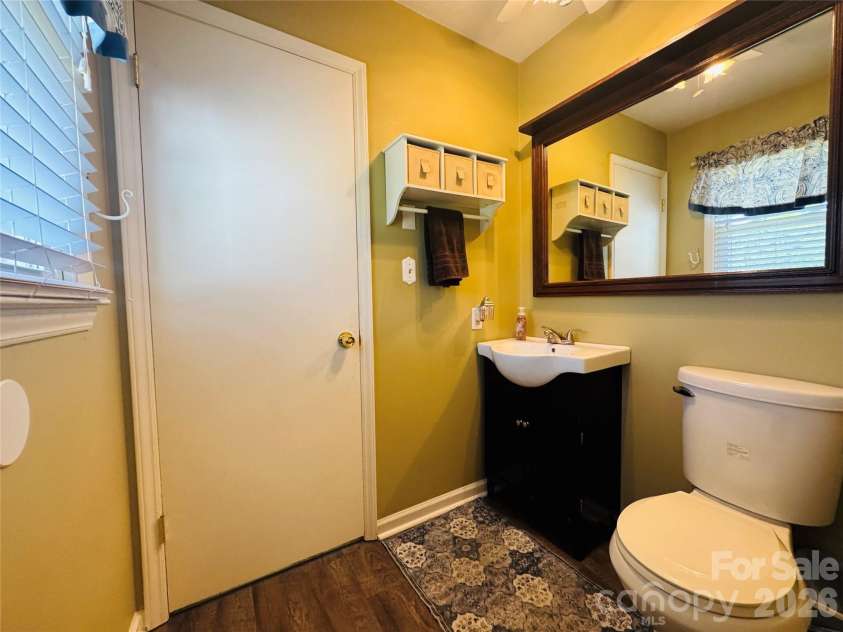 711 Simerson Road, Lexington, NC 27295.  MLS# CAR4366696, YatesRealty ID 20919. 