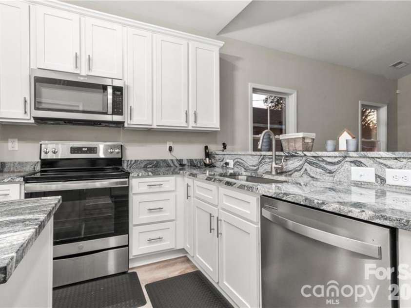 231 Barber Street, Rock Hill, SC 29730.  MLS# CAR4341578, YatesRealty ID 2092. 