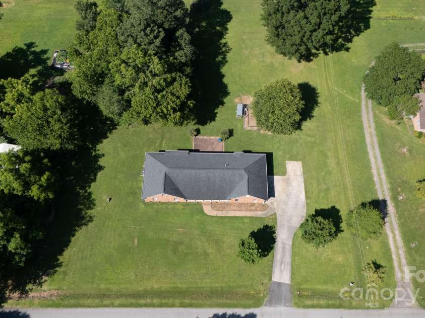 2765 Dogwood Circle, Rock Hill, SC 29732.  MLS# CAR4272107, YatesRealty ID 20920. 