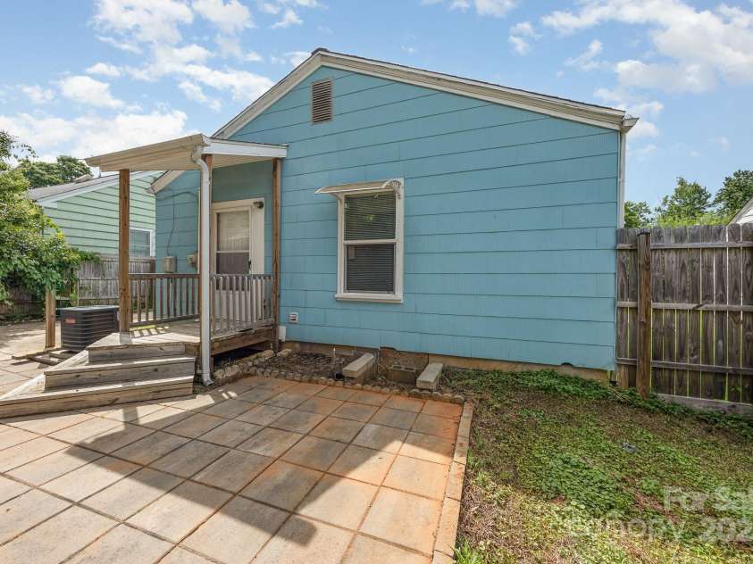 1019 Richard Street, Salisbury, NC 28144.  MLS# CAR4273070, YatesRealty ID 20921. 