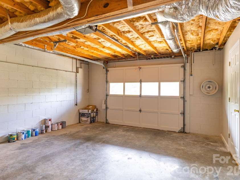 147 Elkwood Road, Asheville, NC 28804.  MLS# CAR4366440, YatesRealty ID 20921. 
