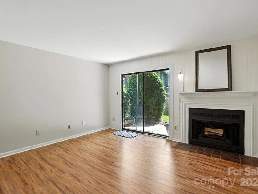 3020 Heathstead Place, Charlotte, NC 28210.  MLS# CAR4272619, YatesRealty ID 20922. 