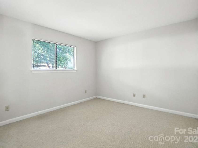 3020 Heathstead Place, Charlotte, NC 28210.  MLS# CAR4272619, YatesRealty ID 20922. 