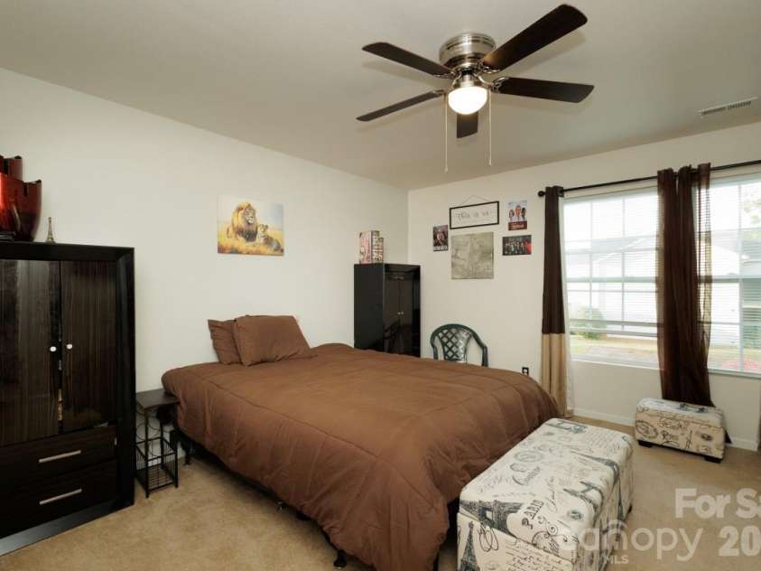 6135 Blue Ash Lane, Charlotte, NC 28215.  MLS# CAR4371813, YatesRealty ID 20922. Bedroom