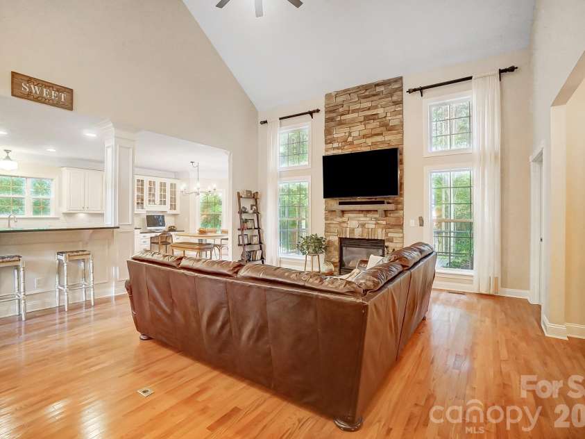 3105 Stanway Court, Waxhaw, NC 28173.  MLS# CAR4372880, YatesRealty ID 20924. Open Floorplan