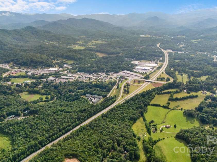 435 Pauline Avenue, Franklin, NC 28734.  MLS# CAR4273328, YatesRealty ID 20924. 