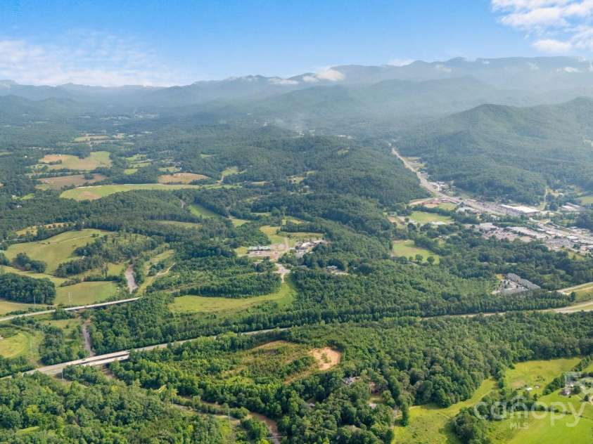 435 Pauline Avenue, Franklin, NC 28734.  MLS# CAR4273328, YatesRealty ID 20924. 