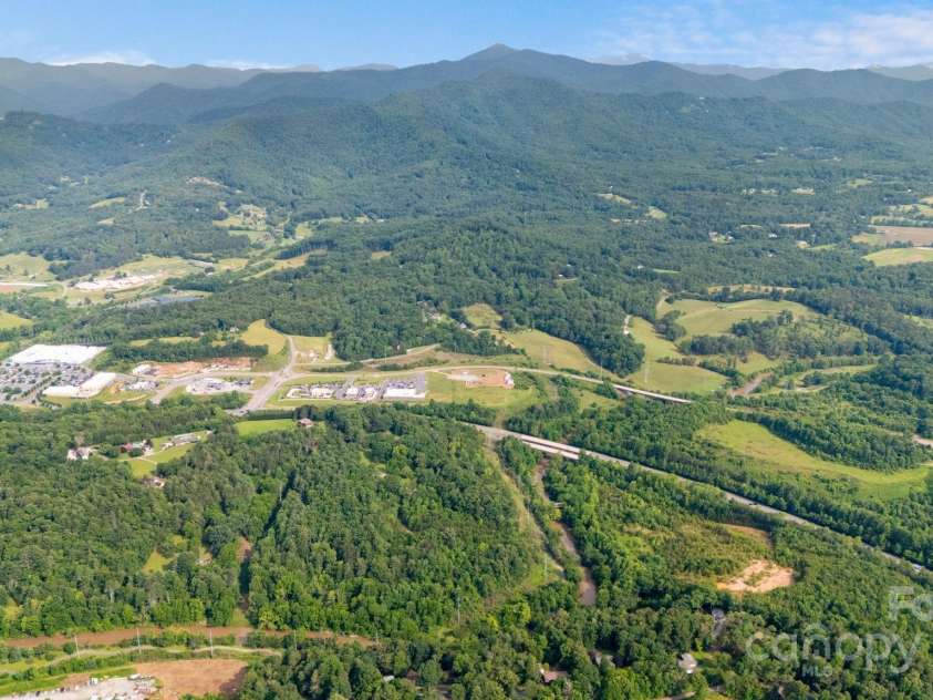 435 Pauline Avenue, Franklin, NC 28734.  MLS# CAR4273328, YatesRealty ID 20924. 