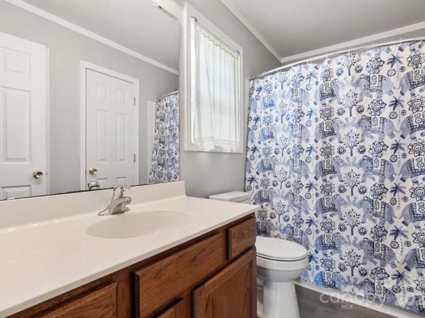 7315 Gasper Lane, Fort Mill, SC 29707.  MLS# CAR4268234, YatesRealty ID 20925. Primary Bathroom