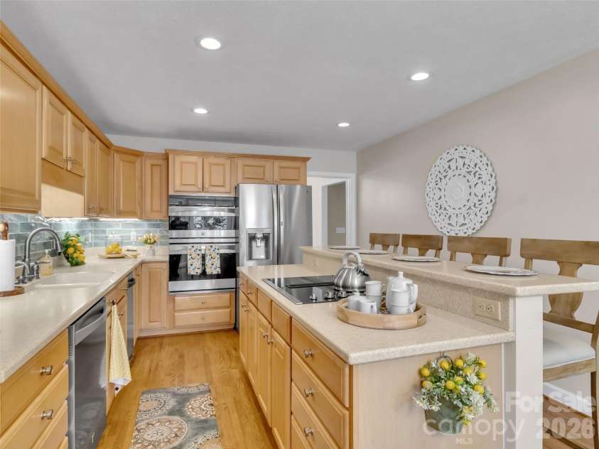 88 Adams Drive, Clyde, NC 28721.  MLS# CAR4379425, YatesRealty ID 20925. 