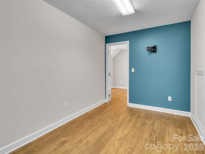 88 Adams Drive, Clyde, NC 28721.  MLS# CAR4379425, YatesRealty ID 20925. 