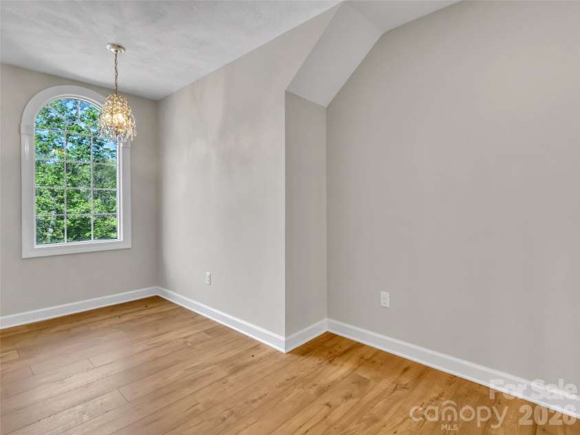 88 Adams Drive, Clyde, NC 28721.  MLS# CAR4379425, YatesRealty ID 20925. 