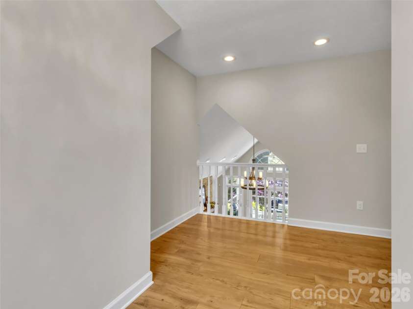 88 Adams Drive, Clyde, NC 28721.  MLS# CAR4379425, YatesRealty ID 20925. 