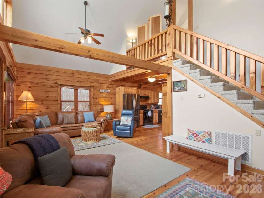101 Jack Straw Lane, Burnsville, NC 28714.  MLS# CAR4372621, YatesRealty ID 20927. 