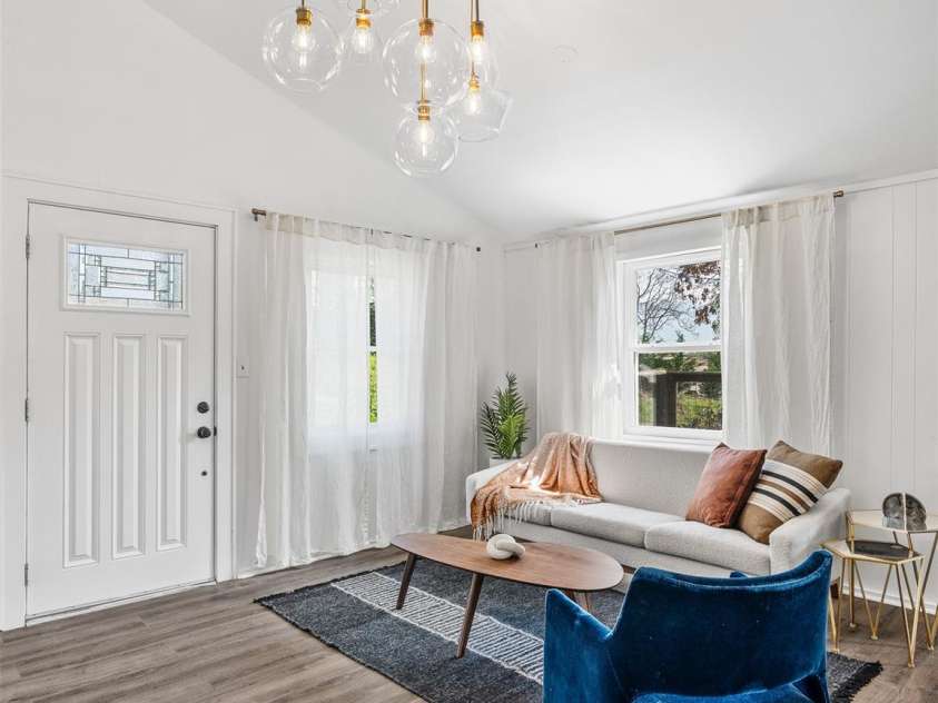 14 View Street, Asheville, NC 28804.  MLS# CAR4261605, YatesRealty ID 20928. 