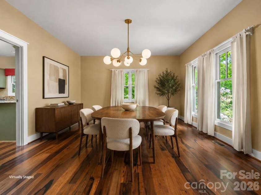 4 Lacoste Drive, Hendersonville, NC 28739.  MLS# CAR4381202, YatesRealty ID 2093. 