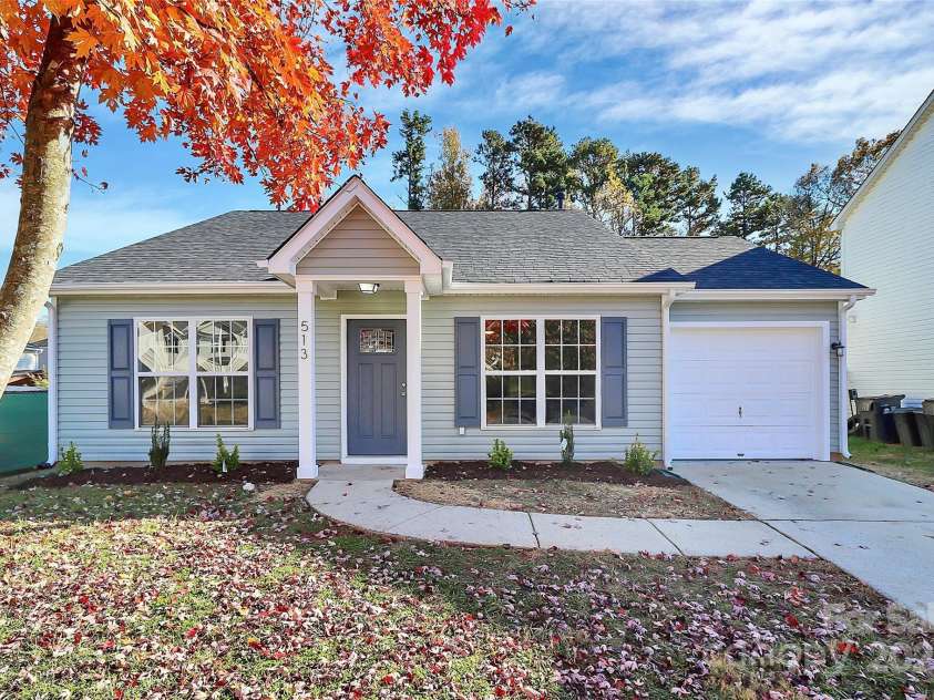 513 Stillgreen Lane, Charlotte, NC 28214.  MLS# CAR4319573, YatesRealty ID 2093. 