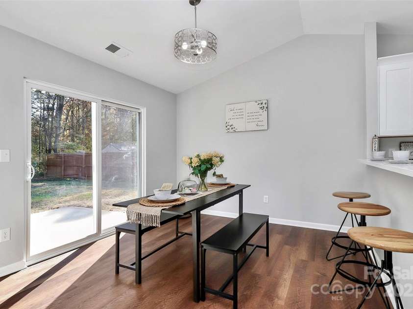 513 Stillgreen Lane, Charlotte, NC 28214.  MLS# CAR4319573, YatesRealty ID 2093. 