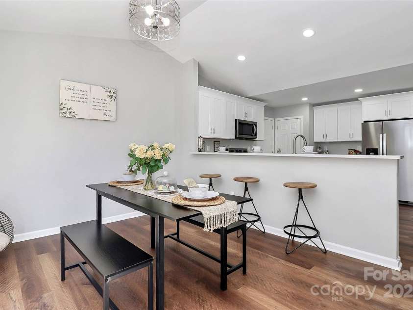 513 Stillgreen Lane, Charlotte, NC 28214.  MLS# CAR4319573, YatesRealty ID 2093. 