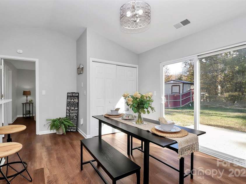 513 Stillgreen Lane, Charlotte, NC 28214.  MLS# CAR4319573, YatesRealty ID 2093. 