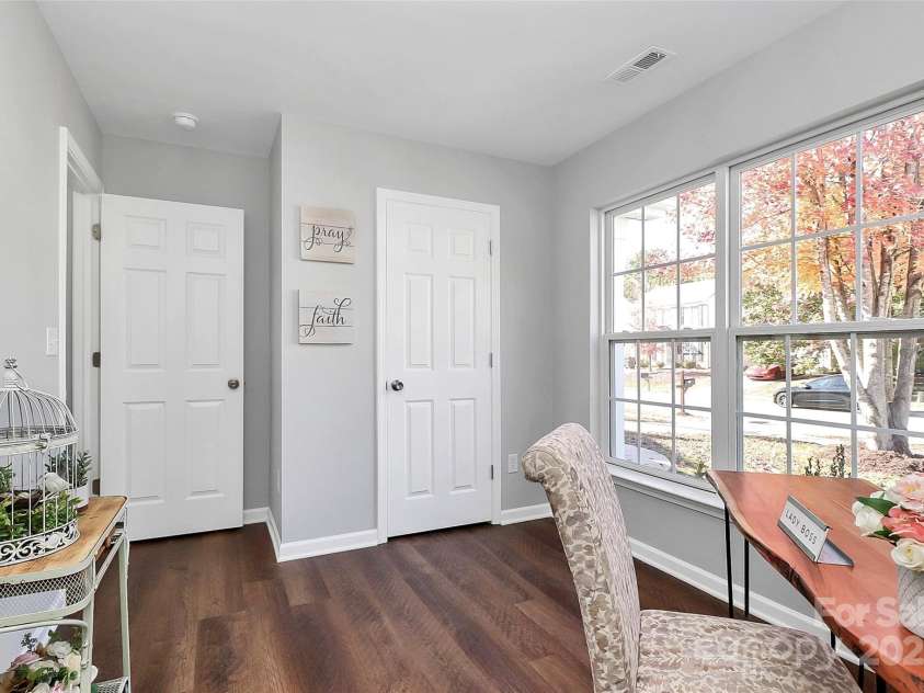 513 Stillgreen Lane, Charlotte, NC 28214.  MLS# CAR4319573, YatesRealty ID 2093. 