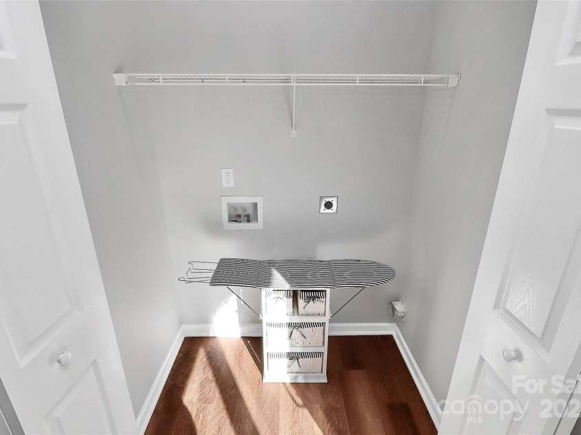 513 Stillgreen Lane, Charlotte, NC 28214.  MLS# CAR4319573, YatesRealty ID 2093. 