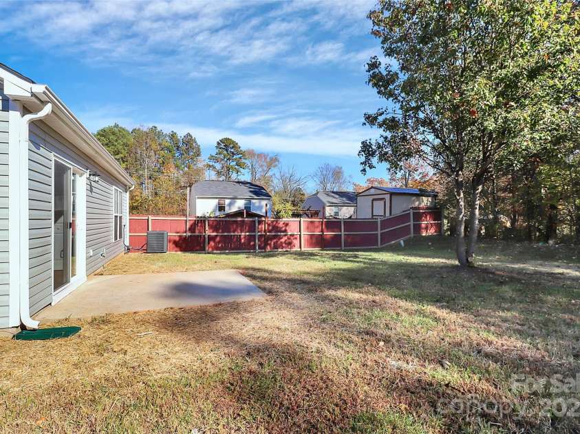 513 Stillgreen Lane, Charlotte, NC 28214.  MLS# CAR4319573, YatesRealty ID 2093. 