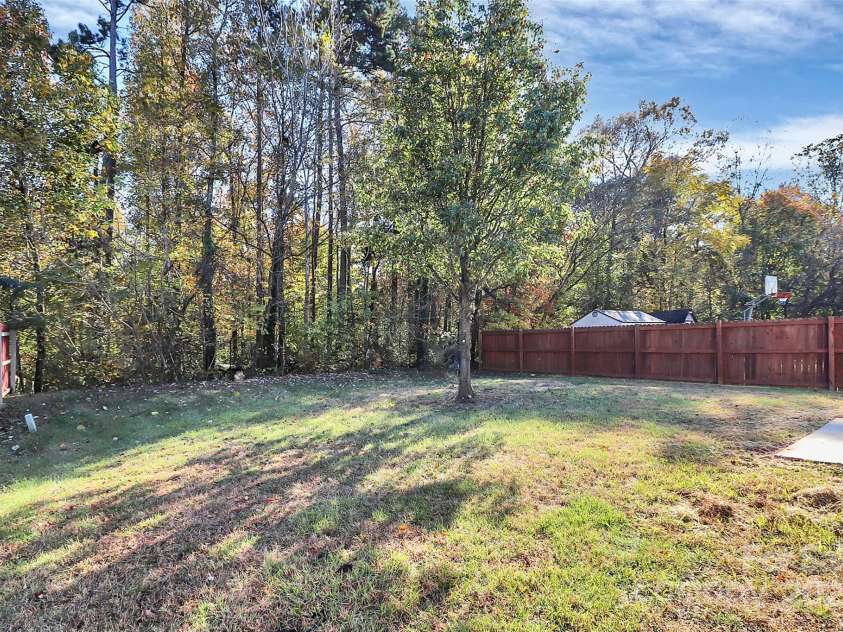 513 Stillgreen Lane, Charlotte, NC 28214.  MLS# CAR4319573, YatesRealty ID 2093. 