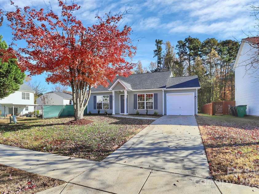 513 Stillgreen Lane, Charlotte, NC 28214.  MLS# CAR4319573, YatesRealty ID 2093. 