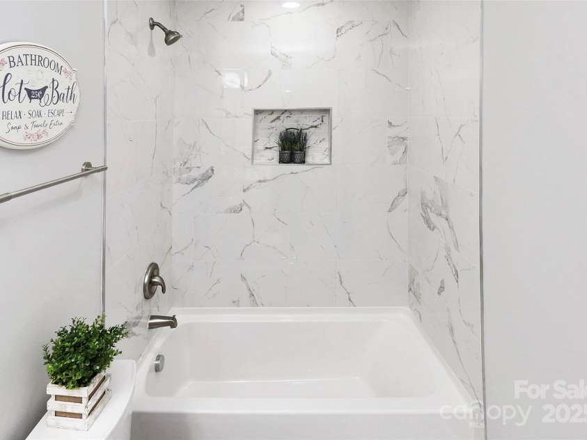 513 Stillgreen Lane, Charlotte, NC 28214.  MLS# CAR4319573, YatesRealty ID 2093. 