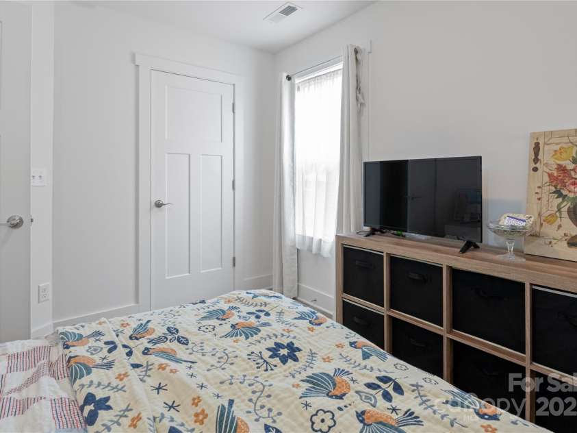 212 Rockrose Court, Asheville, NC 28803.  MLS# CAR4264269, YatesRealty ID 20930. 