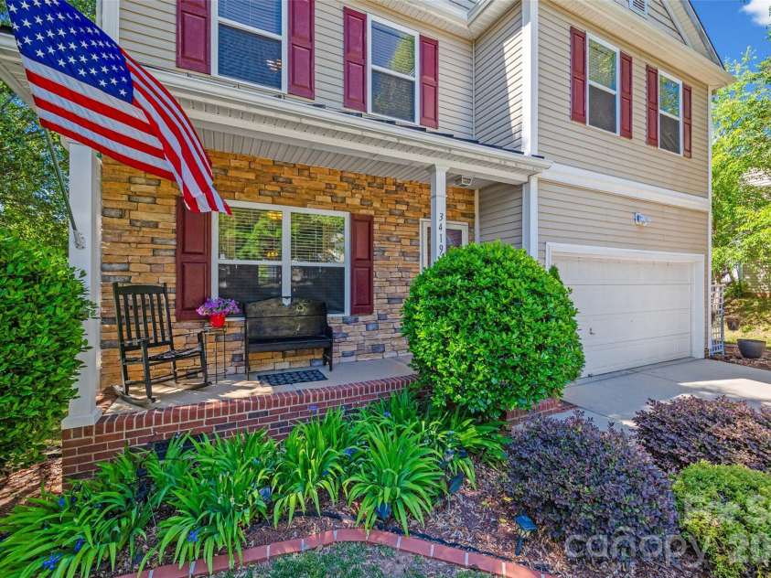 3419 Pickney Bluff, Fort Mill, SC 29715.  MLS# CAR4368329, YatesRealty ID 20930. 