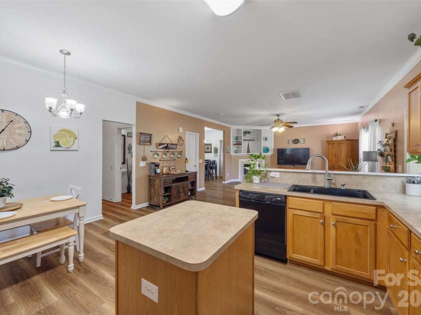 3419 Pickney Bluff, Fort Mill, SC 29715.  MLS# CAR4368329, YatesRealty ID 20930. 