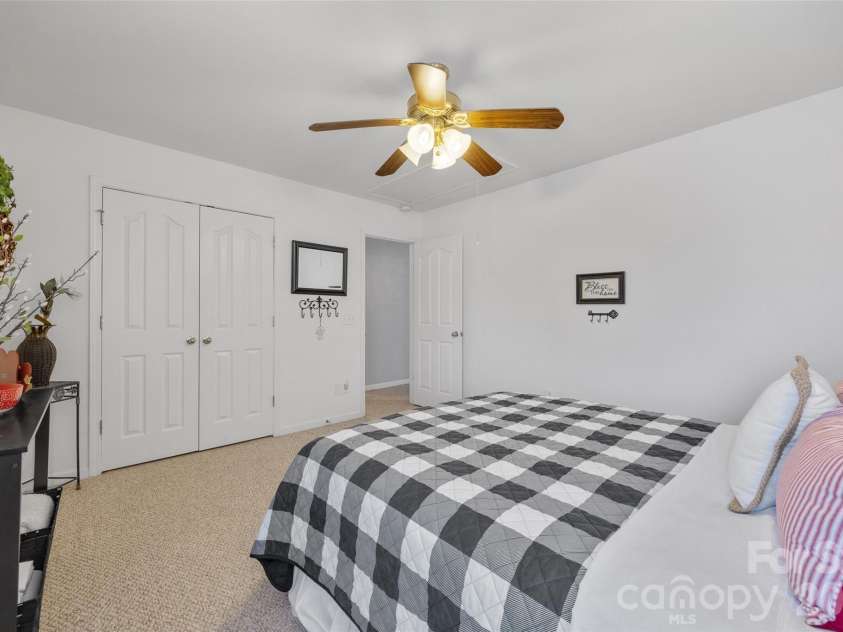 3419 Pickney Bluff, Fort Mill, SC 29715.  MLS# CAR4368329, YatesRealty ID 20930. 